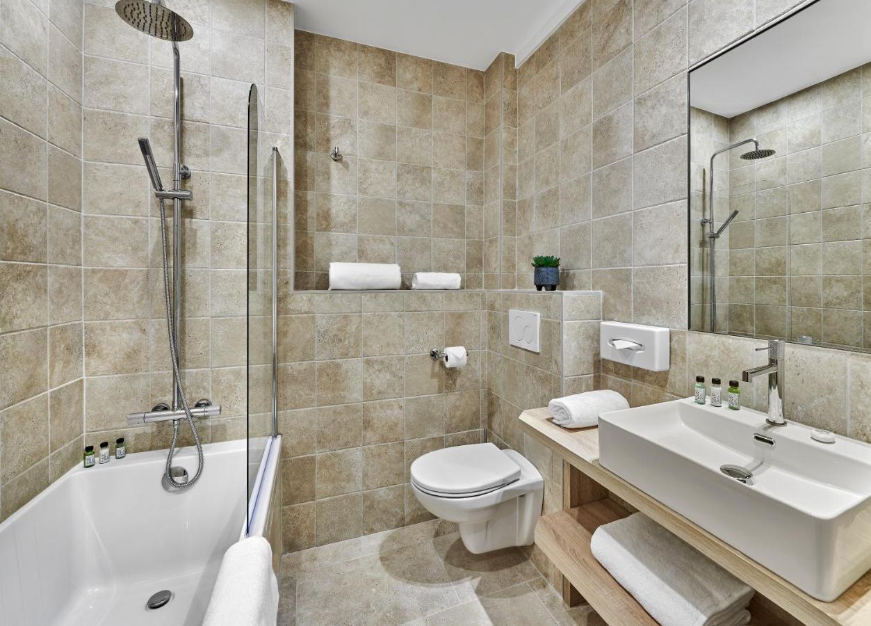 Hotel Le Suquet Кан Екстериор снимка
